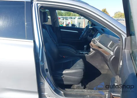 2014 Toyota Highlander Xle V6 from USA, damaged, VIN 5TDJKRFH1ES057439